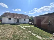 Casa cu anexa de vanzare,zona Micula 