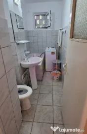 Apartament cu 2 camere de vanzare in Campina, parter 