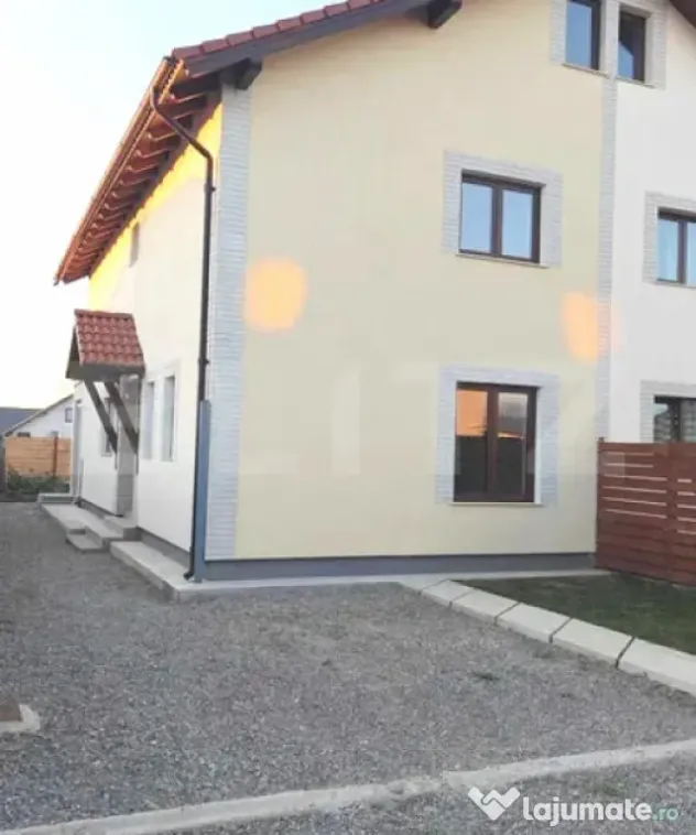 Duplex nou P+1 | 120 mp utili | 3 dormitoare | Teren 250 mp