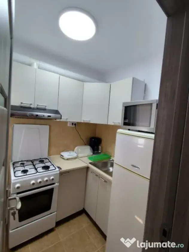 De Inchiriat Garosniera Proprietar direct! Zona buna Dambovita--Aurora