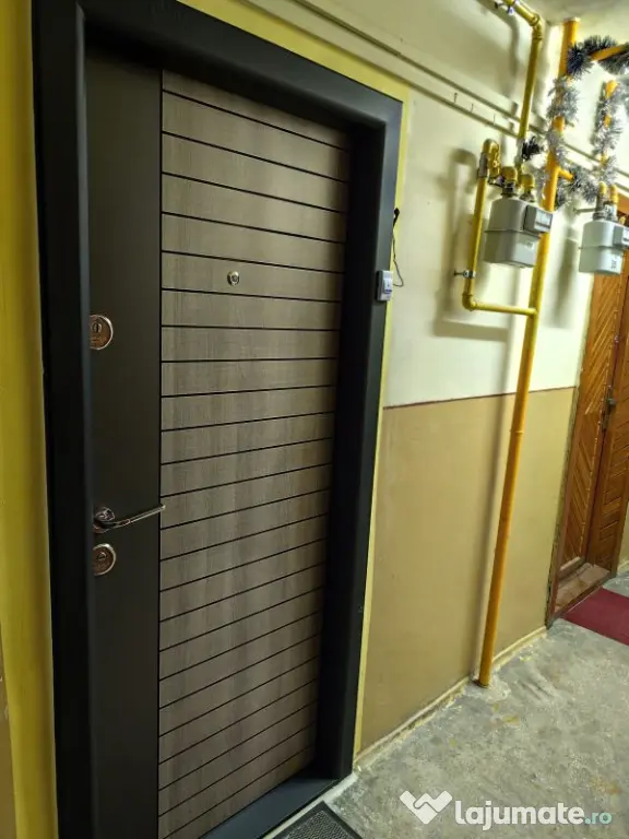 De Inchiriat Garosniera Proprietar direct! Zona buna Dambovita--Aurora