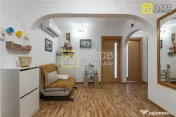 Apartament 3 camere decomandate, central,str. 9 Mai Bacau