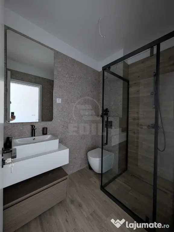 Inchiriere Apartament 3 camere semidecomandat, 70 mp,Tineretului