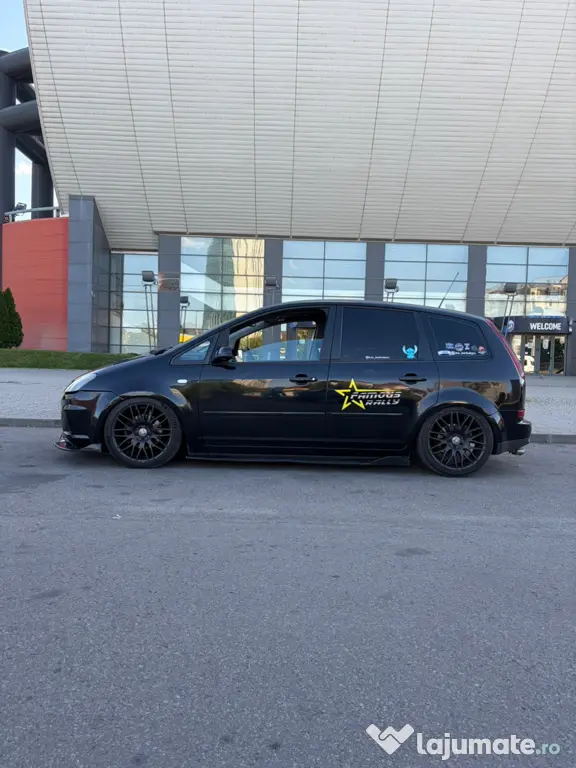 Ford C-Max autoturism
