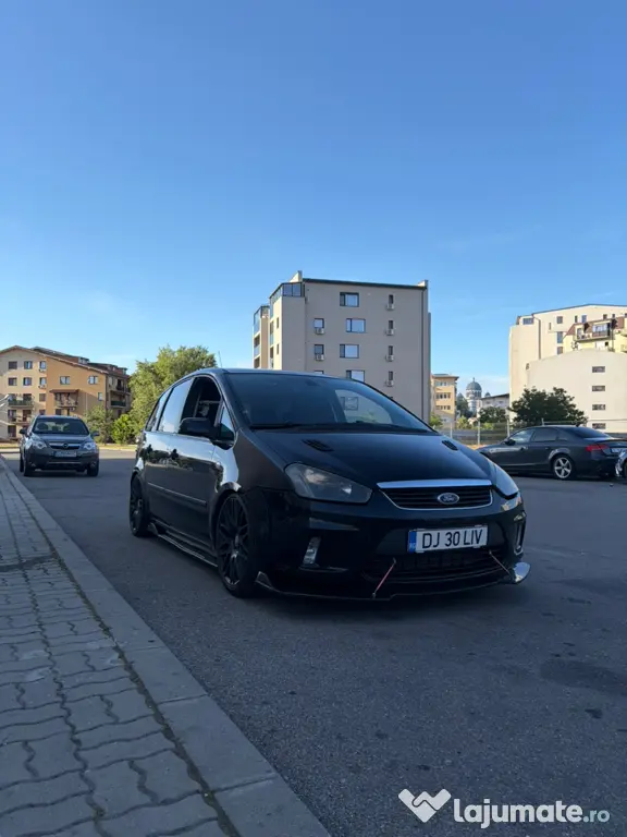 Ford C-Max autoturism