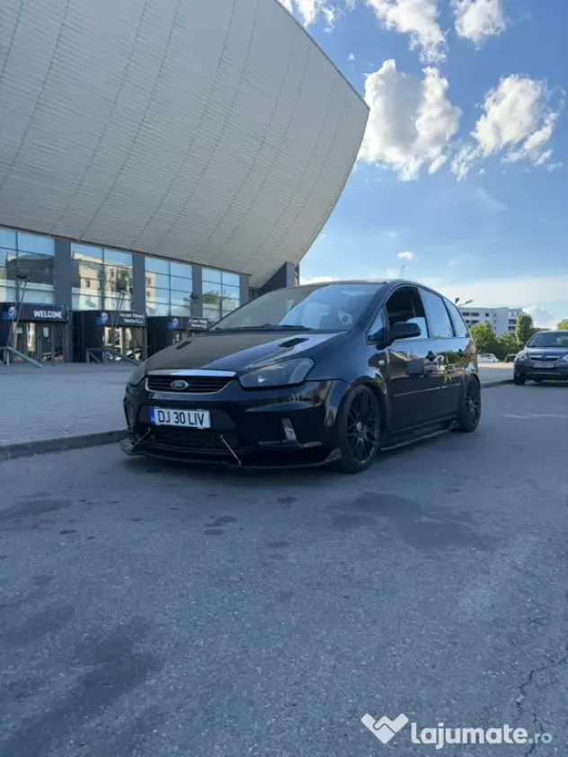 Ford C-Max autoturism