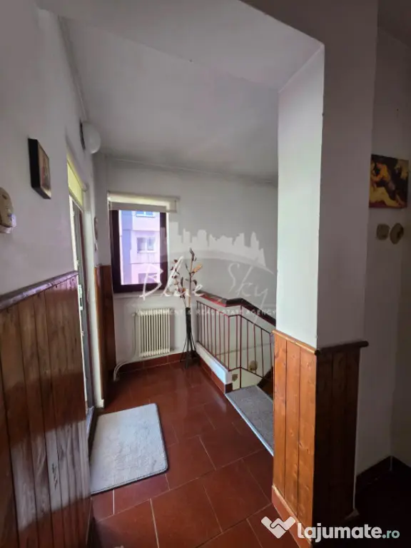 Faleza Nord – Casă spațioasă cu 3 dormitoare, 3 băi ș