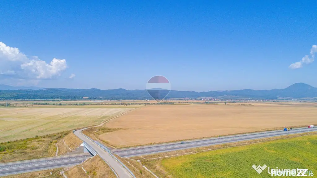 Teren extravilan 17,000mp Rasnov langa Autostrada A3, zon... - Rasnov (Brasov)