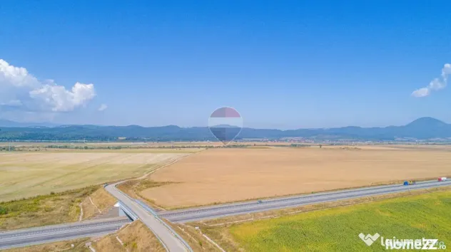 Teren extravilan 17,000mp Rasnov langa Autostrada A3, zon... - Rasnov (Brasov)