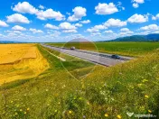 Teren extravilan 17,000mp Rasnov langa Autostrada A3, zon...
