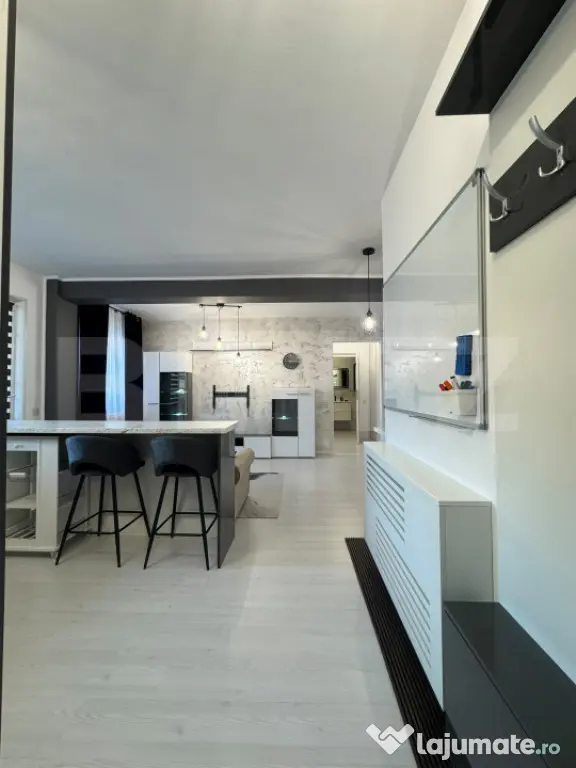 Apartament SMART 2 camere, terasă de 30mp, view superb, gar