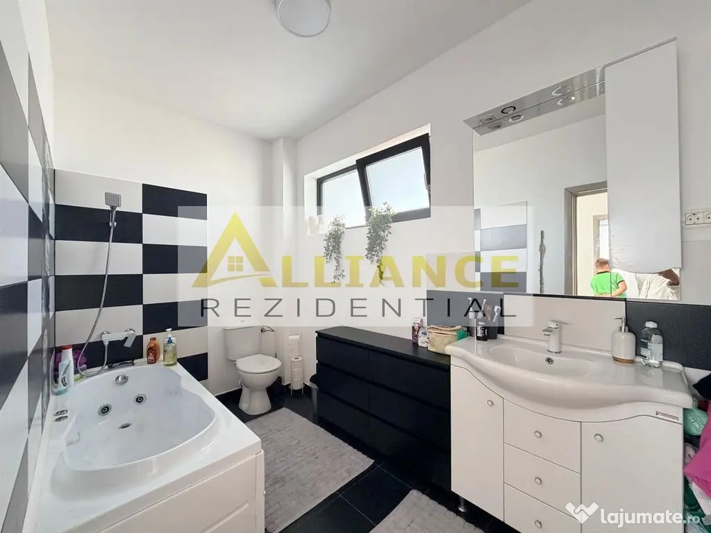 Duplex - 4 camere - 2 bai - 170mp teren