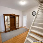 Casa in apreciabil potential,cu terase, curte,gradina echipa