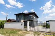 Casa familiala,3 dormitoare,incazire pardoseala,terasa,530 m