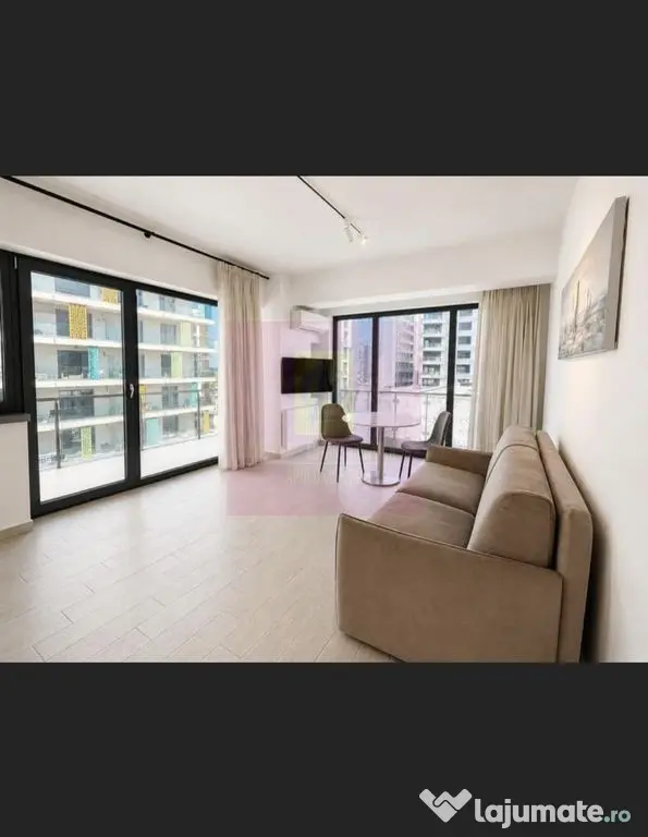 Apartament exclusivist la doar câțiva pași de mare –...
