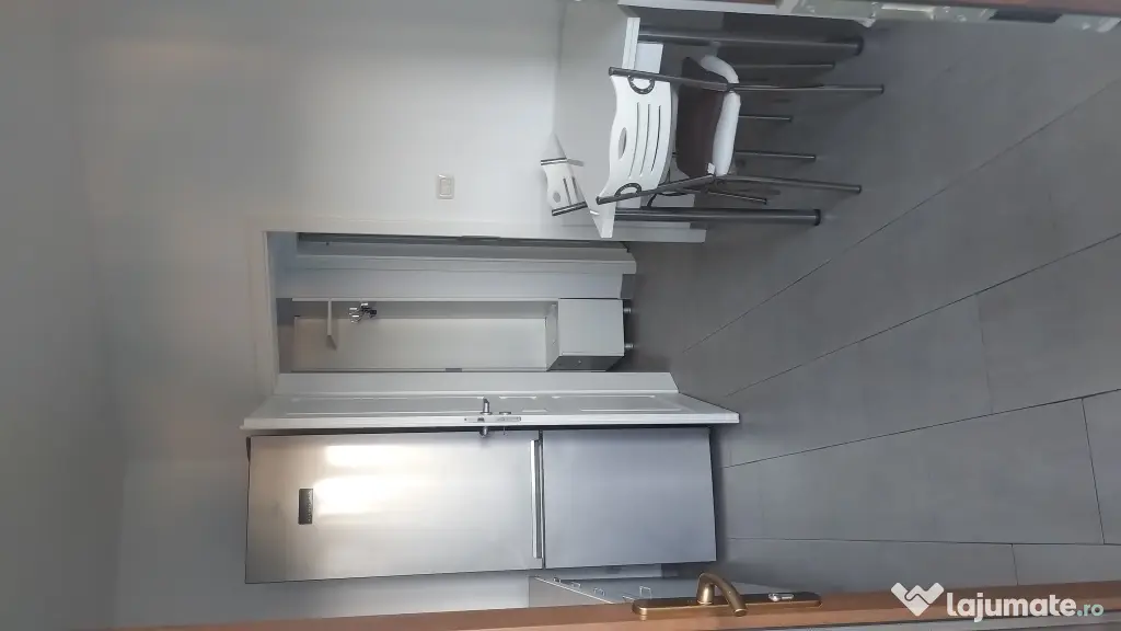 Închiriez apartament 2 camere