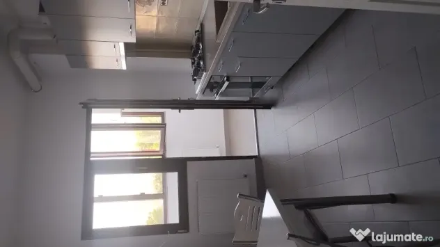 Închiriez apartament 2 camere