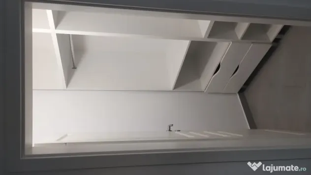 Închiriez apartament 2 camere