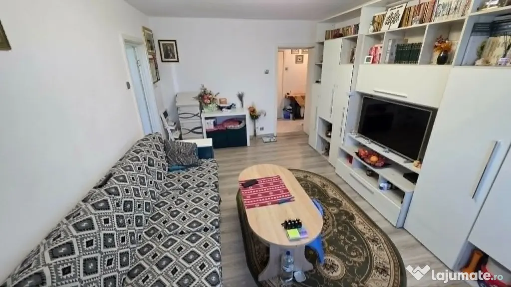 Apartament 3 camere in Podu ROS,