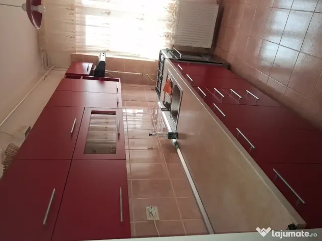 Inchiriez apartament in Floresti pt perioada Untold