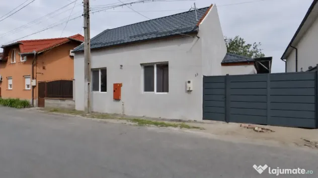 Casă renovată în Grădiște ???? | Teren generos
