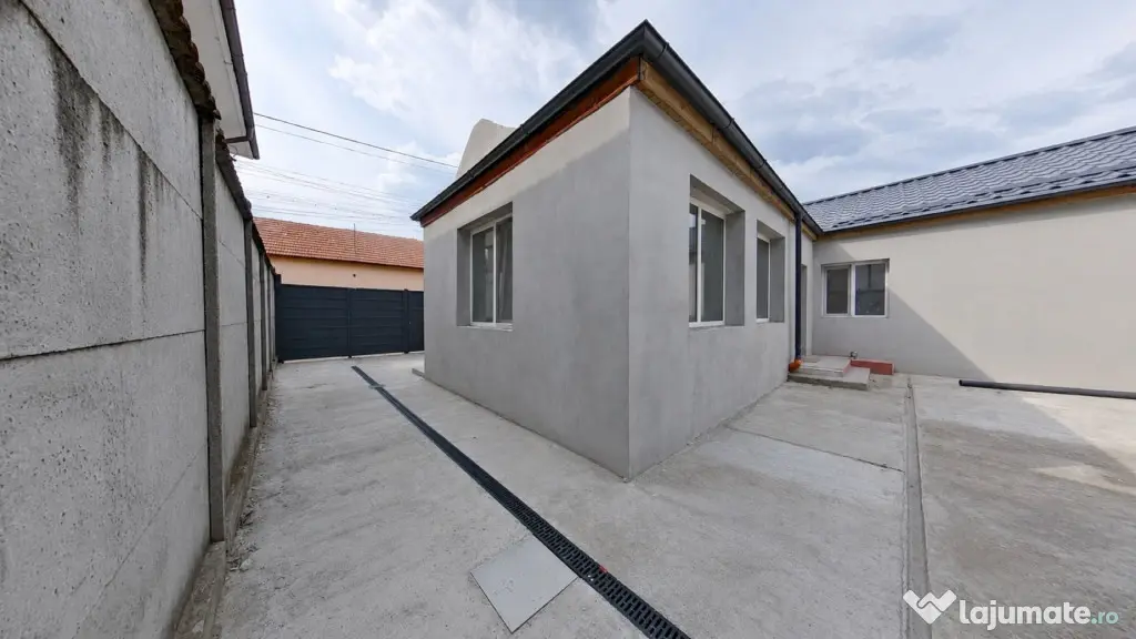 Casă renovată în Grădiște ???? | Teren generos