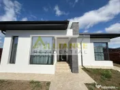 Casa individuala parter - 3 camere- 2 bai - teren 375mp