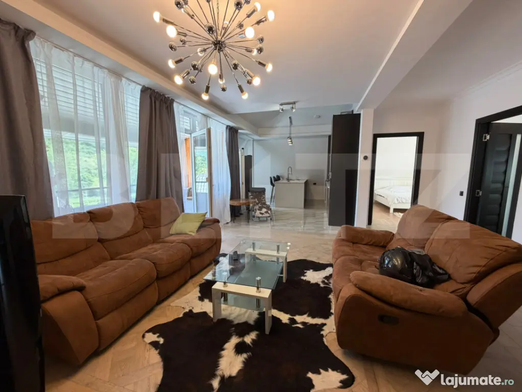 Apartament 3 camere, deosebit, parcare, zona Vivo