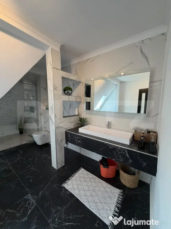 Apartament 3 camere, deosebit, parcare, zona Vivo
