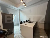 Apartament 3 camere, deosebit, parcare, zona Vivo 