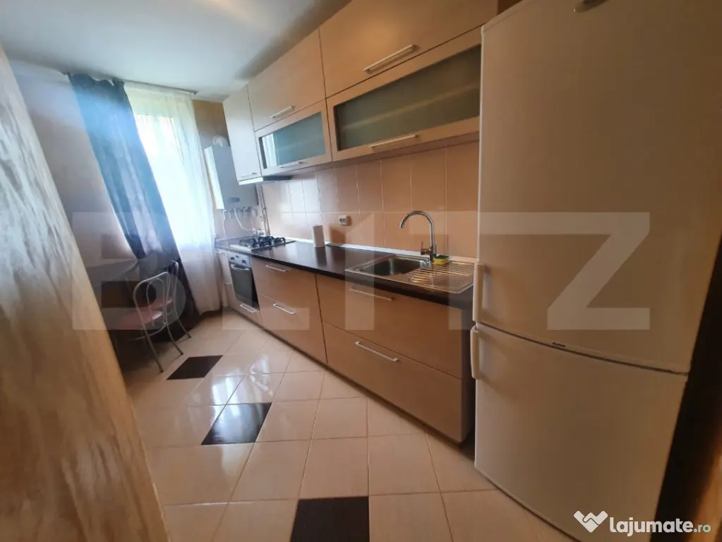 Apartament 2 camere,parcare , zona Eroilor