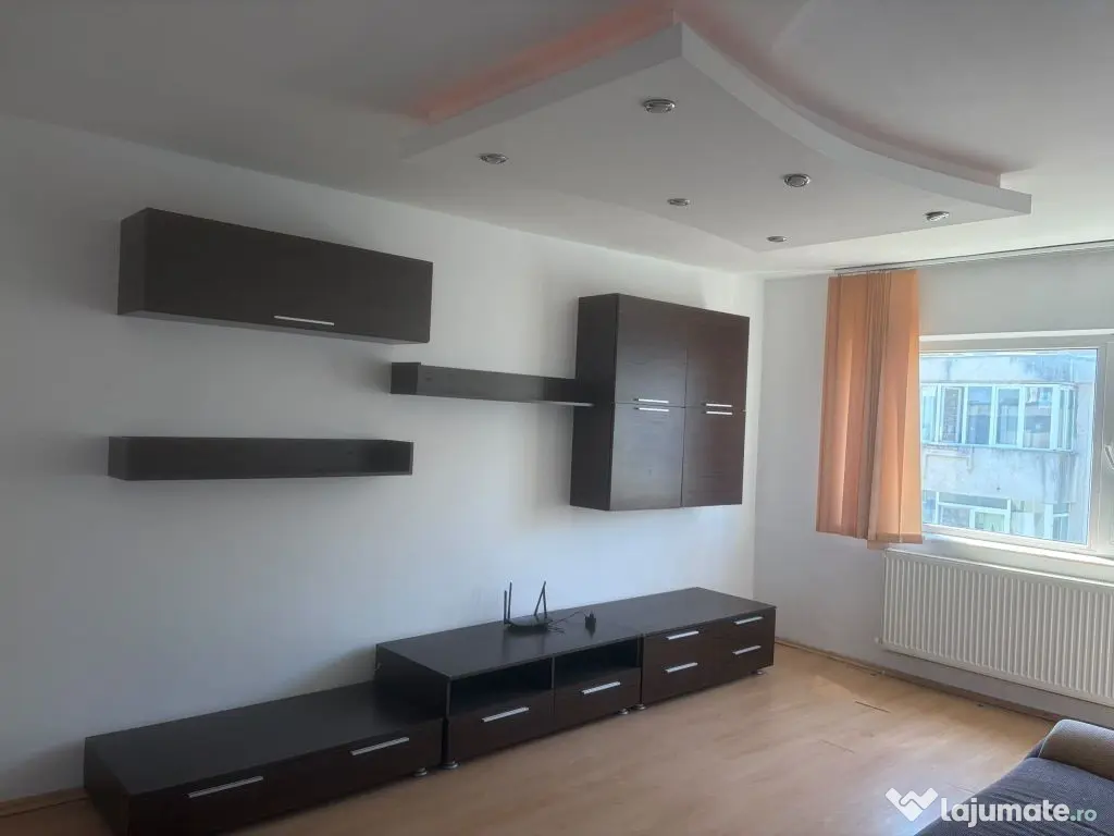 Apartament 2 camere zona Inel 2 cu Centrala