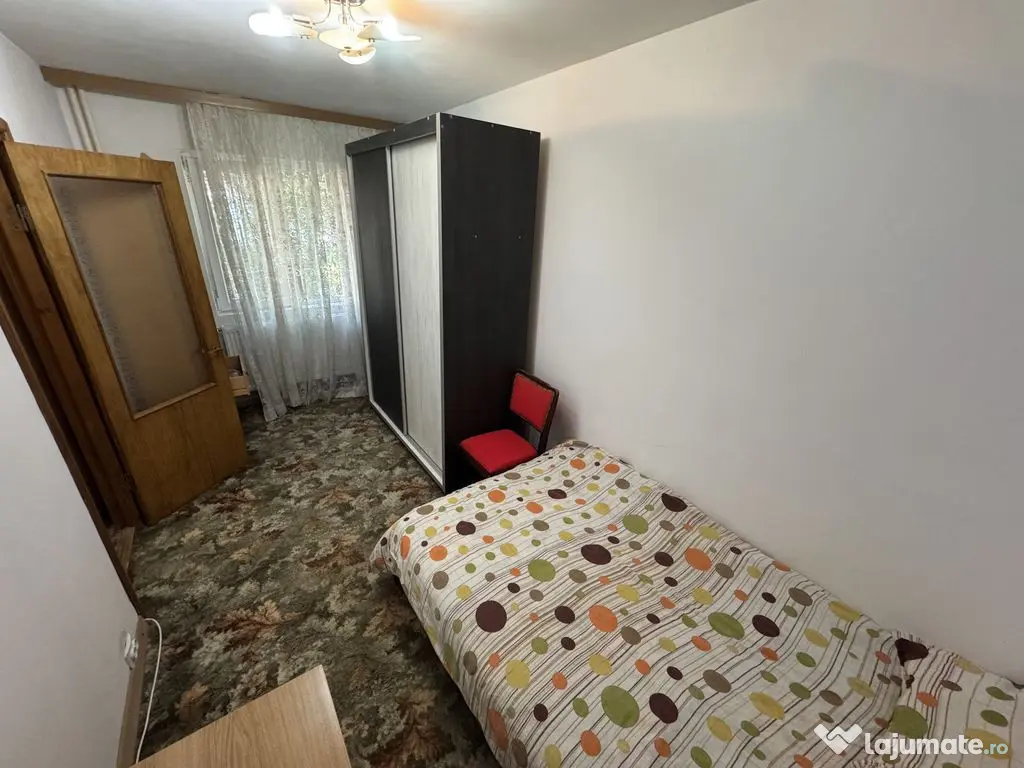 Apartament 2 camere zona Km 4 5