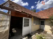 Casa individuala cu 3 camere si teren de 1094 mp - Izvin 