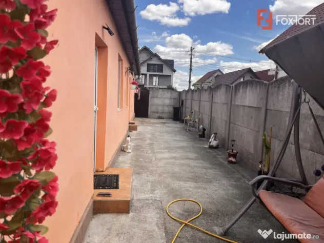 Casa individuala cu 3 camere si teren de 1094 mp - Izvin
