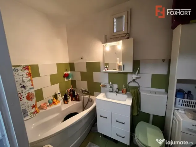 Casa individuala cu 3 camere si teren de 1094 mp - Izvin