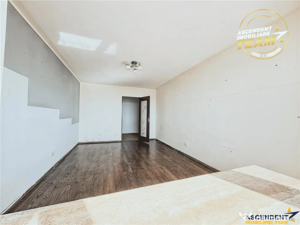 Apartament decomandat cu panorama spectaculoasa, Simeria, St - Sfantu Gheorghe (Covasna)