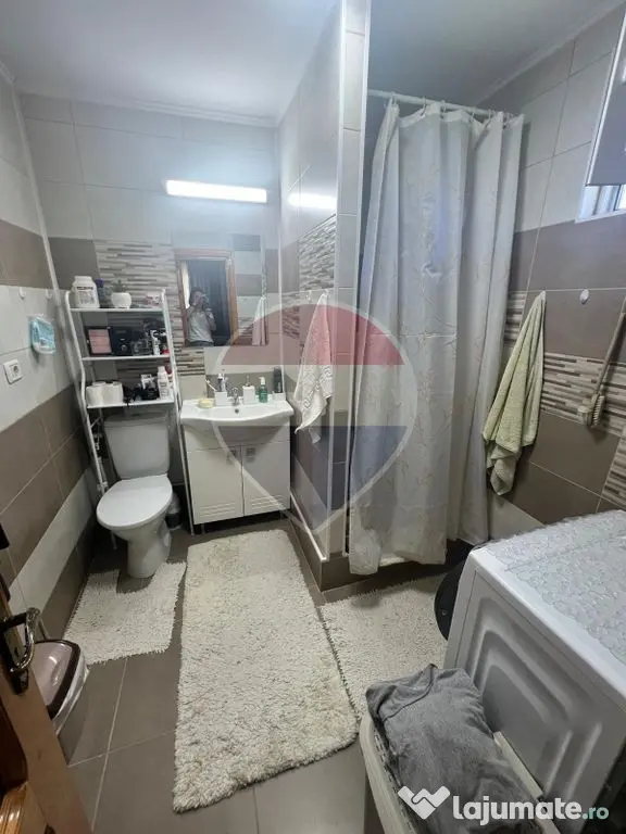 Casă 2 camere teren 6943mp Gologanu