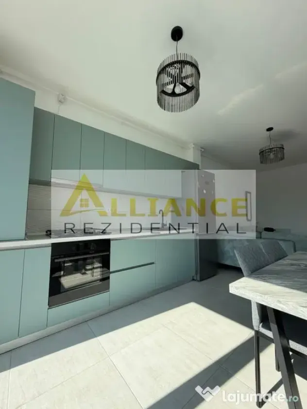 Apartament 3 camere cu 2 parcari incluse 130.000 euro