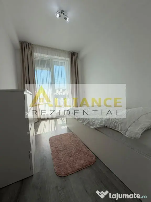 Apartament 3 camere cu 2 parcari incluse 130.000 euro