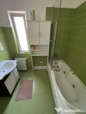 Apartament 3 camere, 68 mp, zona Terra