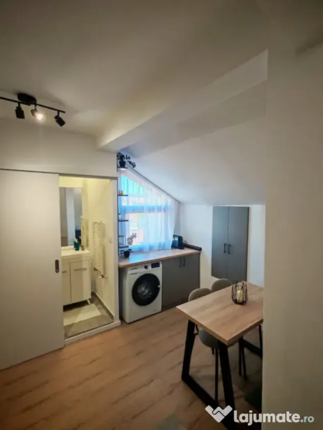 Apartament 1 camera 41 mp, monument istoric, UNICAT!