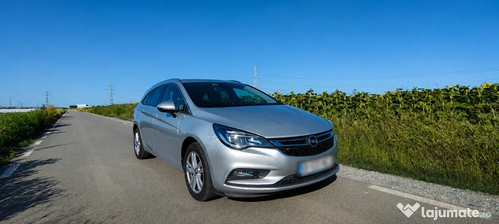 Opel Astra K Sport Tourer Dynamic 1.4 Turbo Automată |Decembrie 2016 |78.000 km