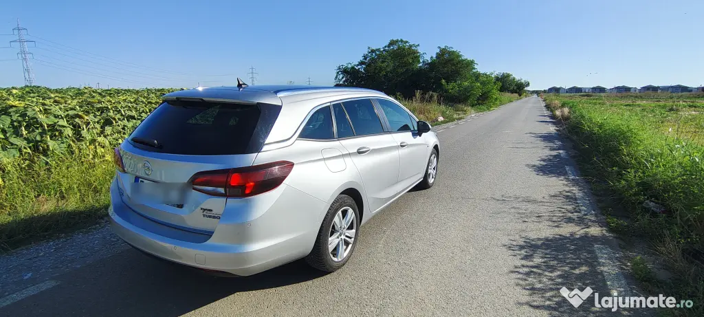 Opel Astra K Sport Tourer Dynamic 1.4 Turbo Automată |Decembrie 2016 |78.000 km