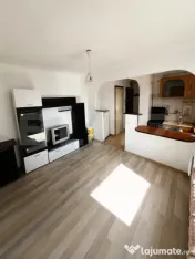 Apartament cu 2 camere în cartierul Libertǎți