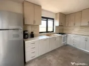 Casă impecabilă într-o zonă liniștită și apreciată