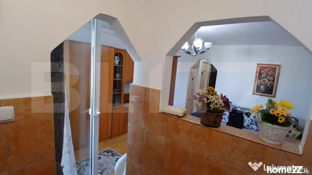 Garsonieră de vânzare în Reghin!