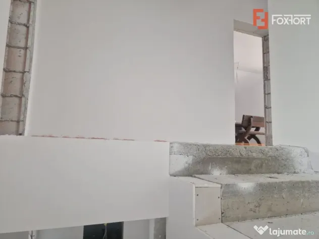 Casa cu 5 camere, 617 mp teren, Mosnita Veche