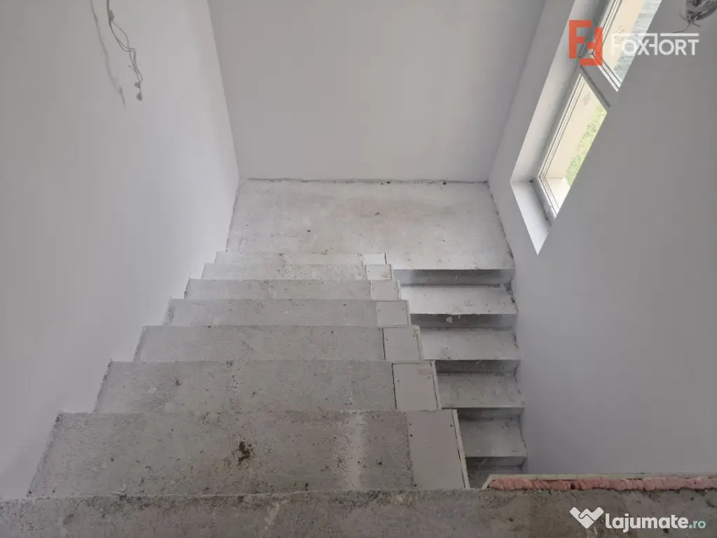 Casa cu 5 camere, 617 mp teren, Mosnita Veche