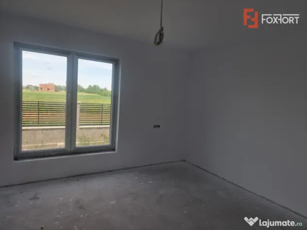 Casa cu 5 camere, 617 mp teren, Mosnita Veche